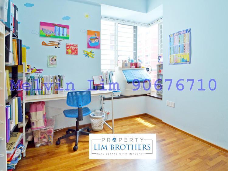 Oasis @ Elias (D18), Condominium #155608722